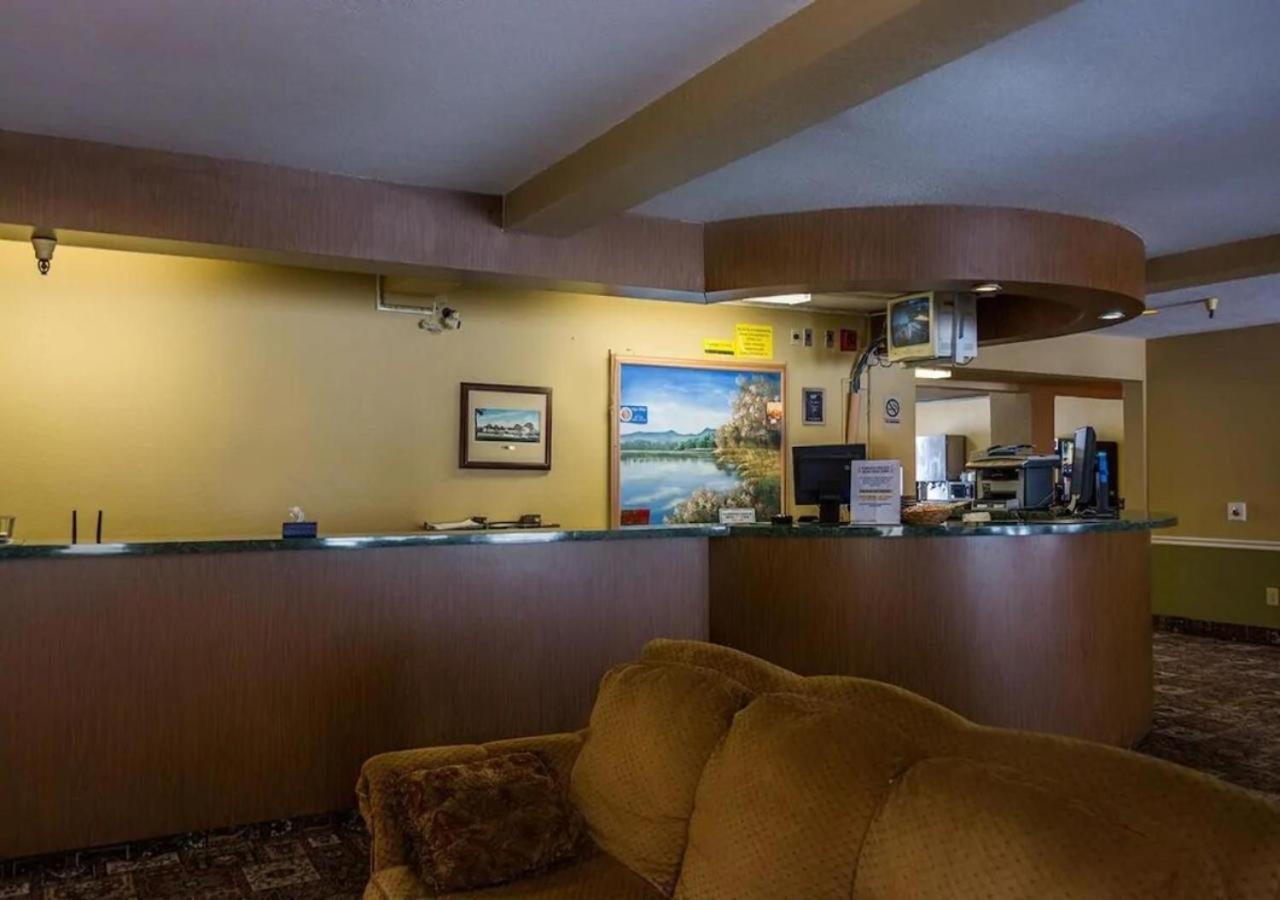 Norwood Inn Minneapolis روزفيل المظهر الخارجي الصورة