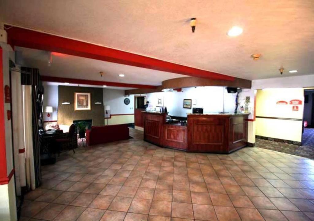 Norwood Inn Minneapolis روزفيل المظهر الخارجي الصورة
