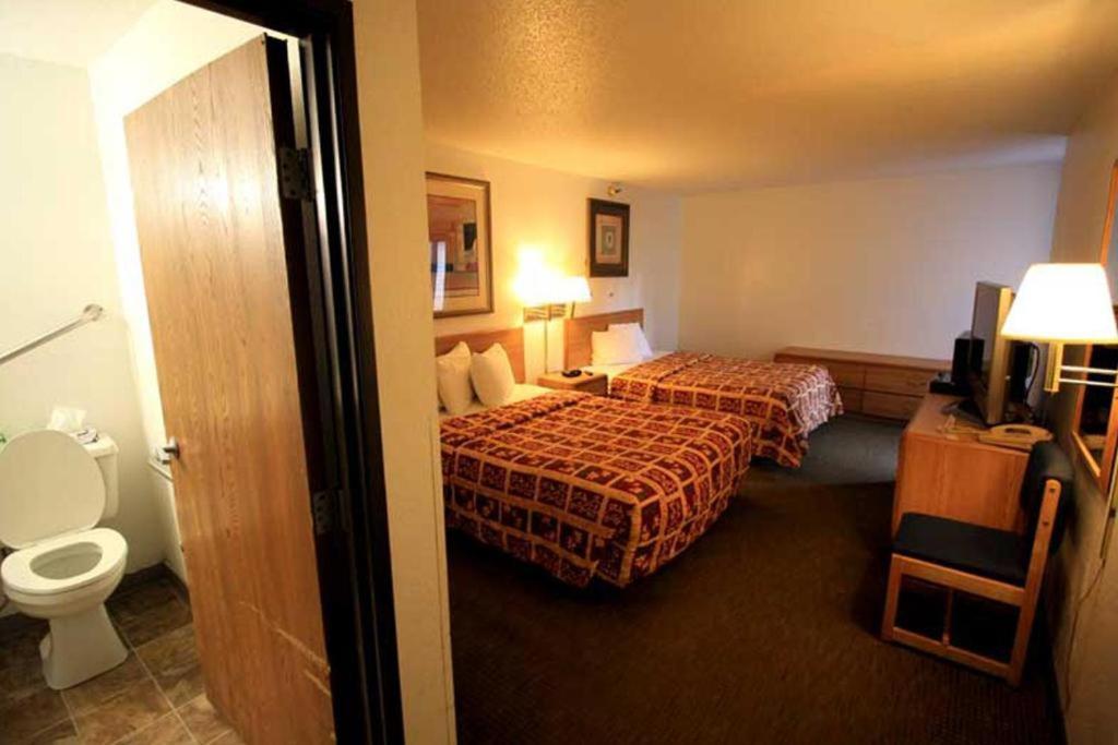 Norwood Inn Minneapolis روزفيل المظهر الخارجي الصورة